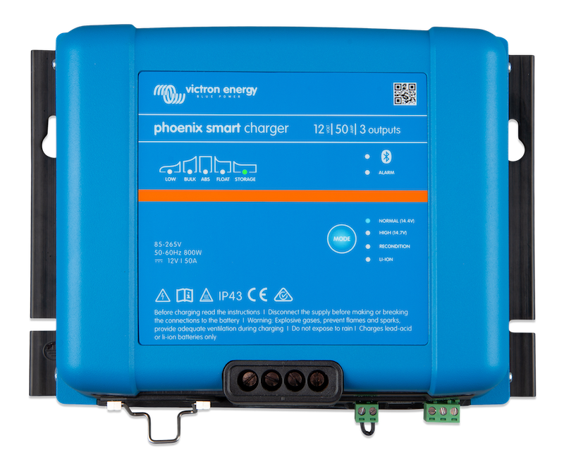 Phoenix Smart IP43 Charger 12/30 (3) 120V-240V |