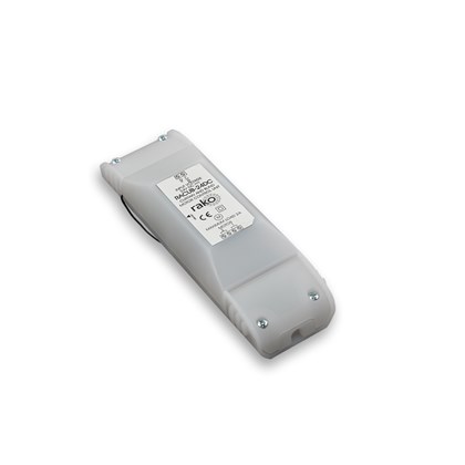 Low voltage motorised curtain/screen/blind control module internal aerial